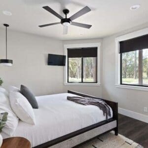 Retreat Single King Suite